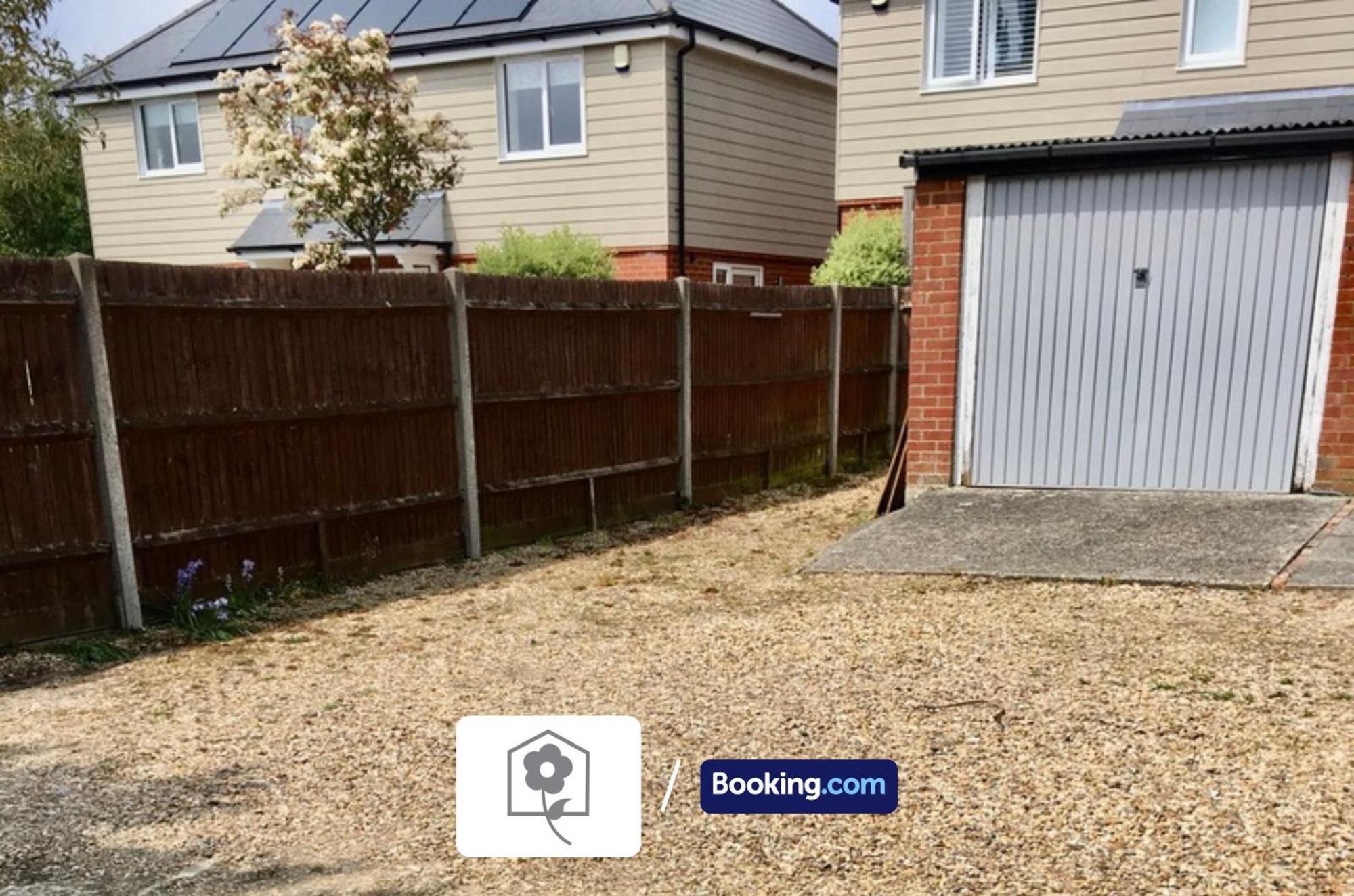 Netley Village Apartment By Your Stay Solutions Short Lets & Serviced Accommodation Netley Southampton With Free Wi-Fi Hamble-le-Rice Exteriér fotografie